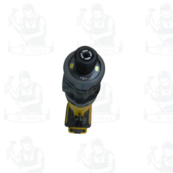 DEWALT รุ่น DCG420N-KR เครื่องเจียร์คอตรงไร้สาย 4 นิ้ว ขนาดกะทัดรัด ตัวเครื่องบาง ช่วยให้เข้าถึงพื้นที่แคบได้ง่าย 5