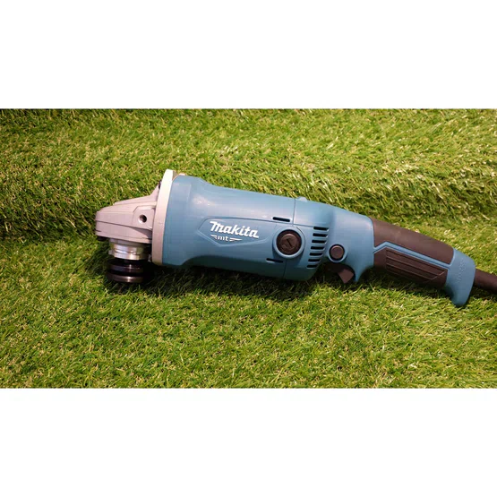 MAKITA เครื่องเจียร์ 5” มากีต้า รุ่น M9002B 5นิ้ว 11,000รอบ/นาที 1050W สวิทซ์บีบล่าง M9002 ลูกหมู หินเจียร์ (แทน MT904) 4